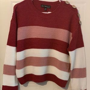 NWT juniors size M sweater